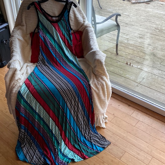 Calvin Klein Dresses & Skirts - Calvin Klein Beautiful Print A Line Maxi Stretch Dress